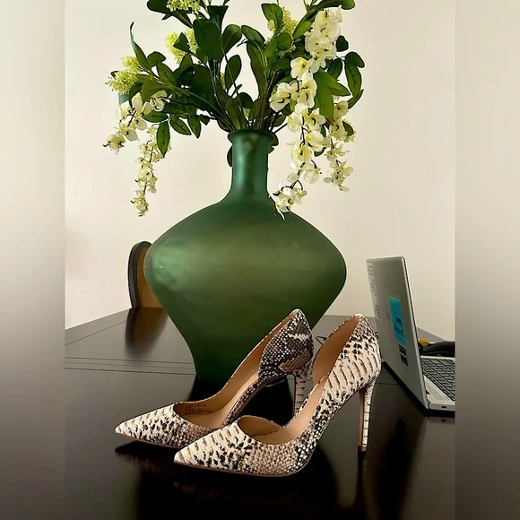 Brand New. Never Been Worn. Snake Print Heels. - Picture 9 of 11